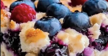 Blueberry Cottage Cheese Breakfast Bake