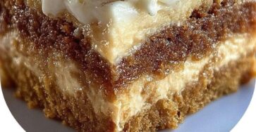 Pumpkin Spice Gooey Cake Recipe: A Fall Favorite