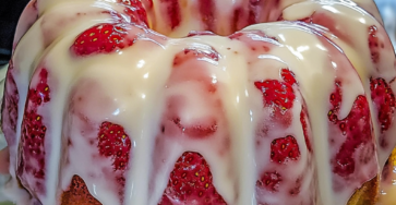 Strawberry Cream Cheese Pound Cake